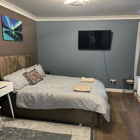 Amazing Ground Floor One Bedroom Apartment Forest Road London Exterior photo